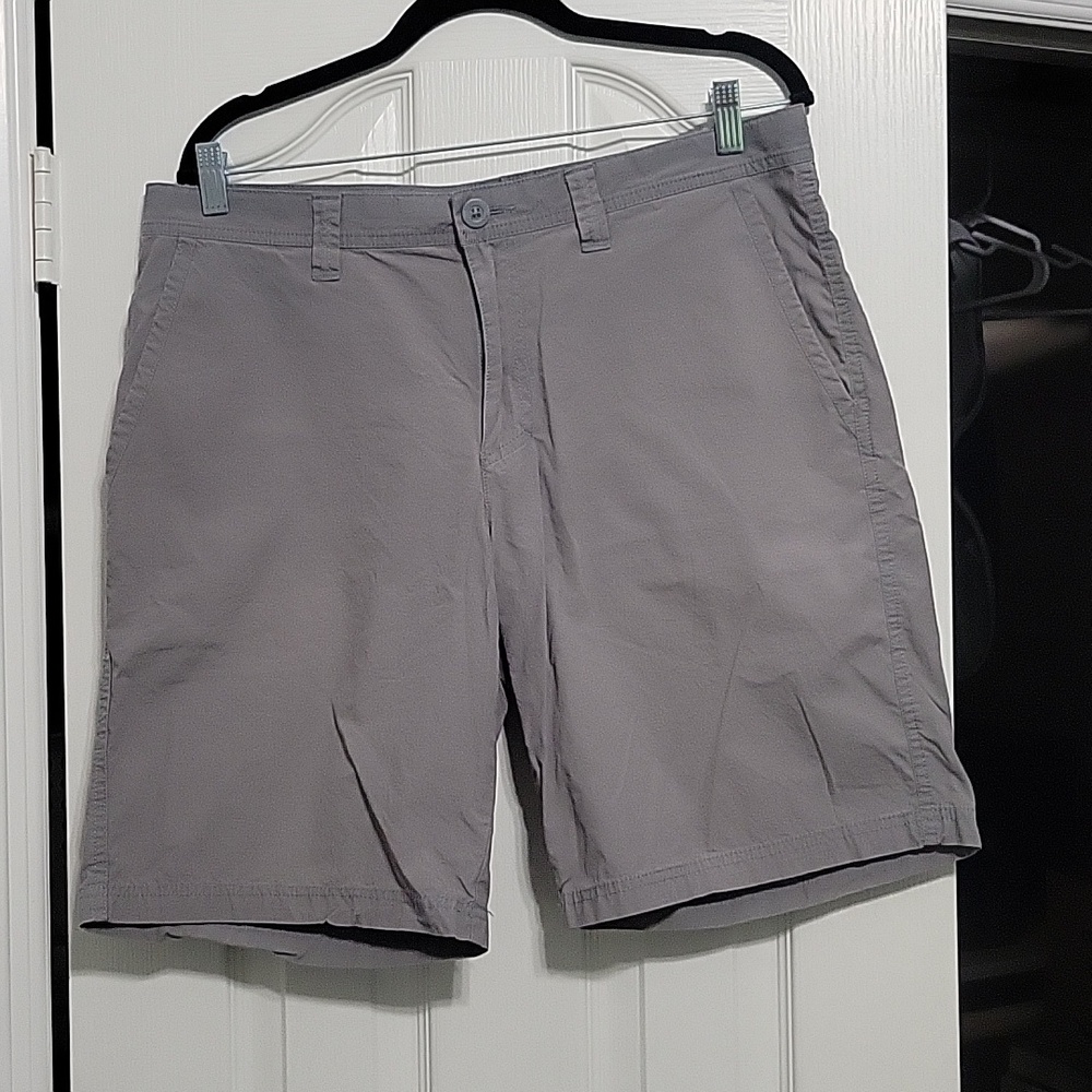 Columbia Men's Shorts, 34W 10L